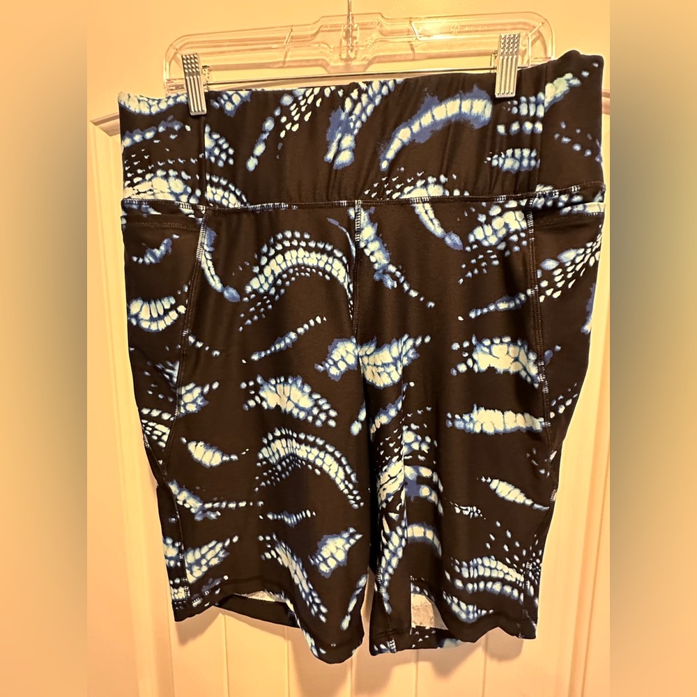 Lane Bryant Livi biker shorts with pockets 18/20